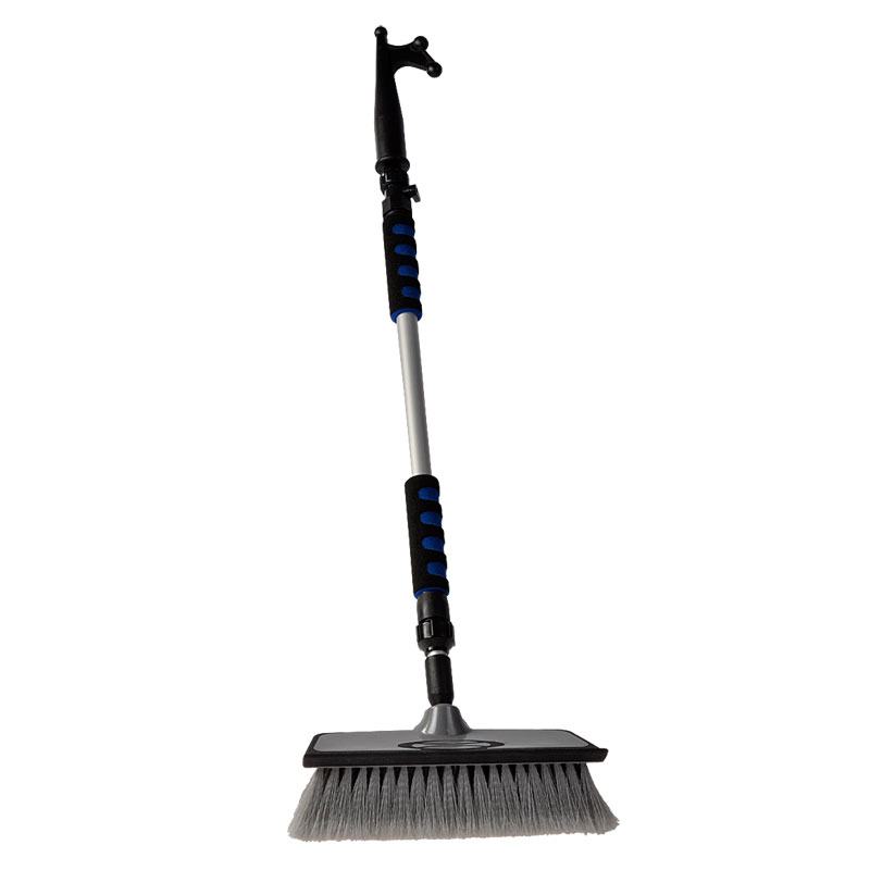 Scrubbing brush telescopic