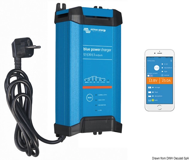 Blue Smart IP22 Charger 24/16(1) 230V CEE 7/7