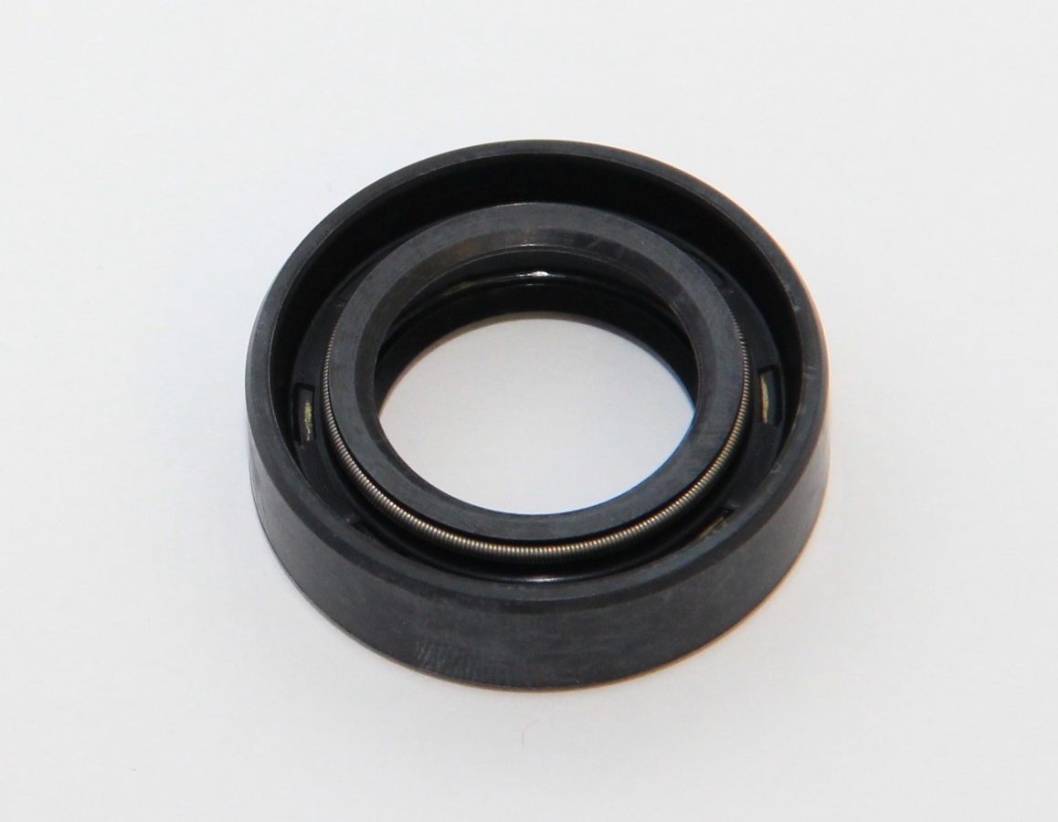 Propeller axle seal - (MD30, MD40, MD50 hp)