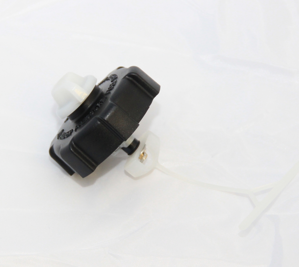 Fuel cap Mercury 8M0073609, Tohatsu 3GP-70020-0