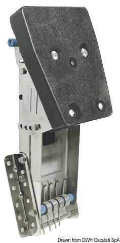Auxiliary outboard engine bracket for Mega