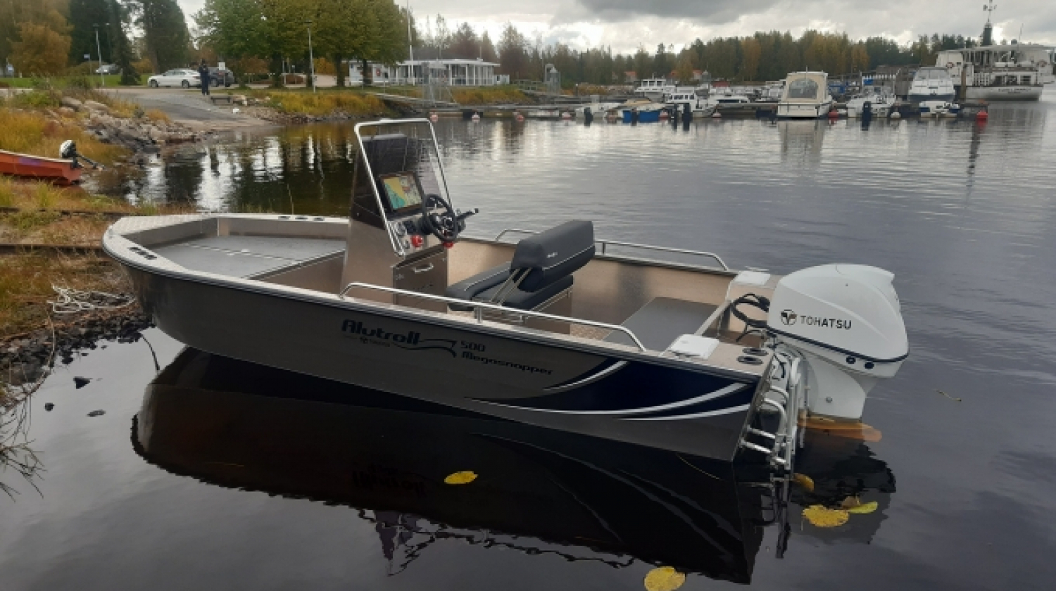 Alutroll Megasnapper CC with engine Tohatsu MFS60AETL (Delivery in 7 days)