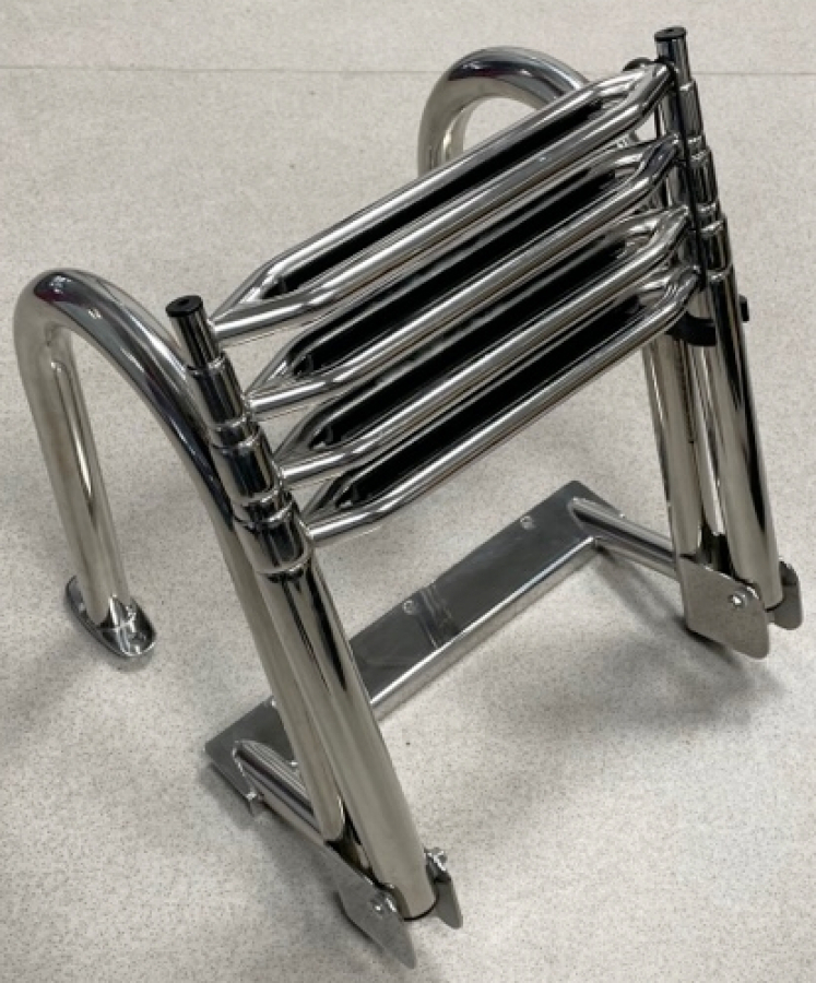 Четырехступенчатая лестница AISI316