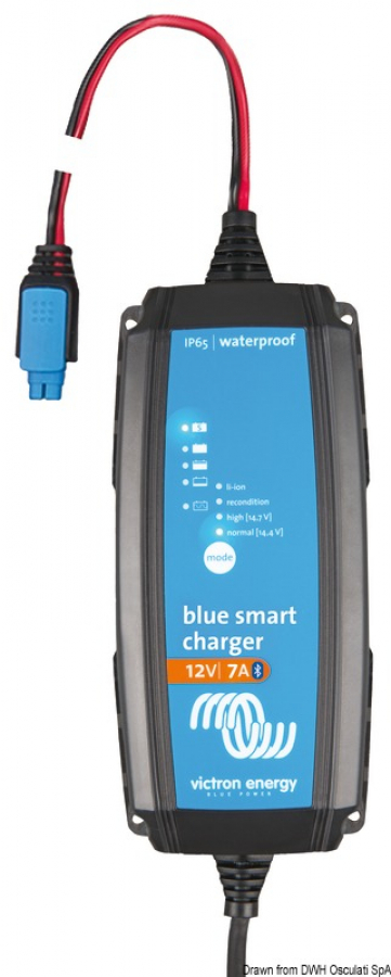 Charger VICTRON Blue Smart IP65 4A 14.4V 47x95x190mm with BT also fits LIFEPO batteries