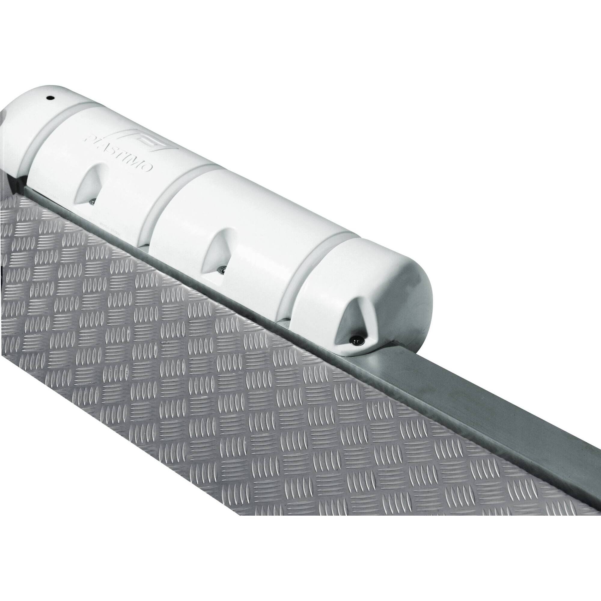 Бампер 3/4 крепление 250x900 серый - Plastimo