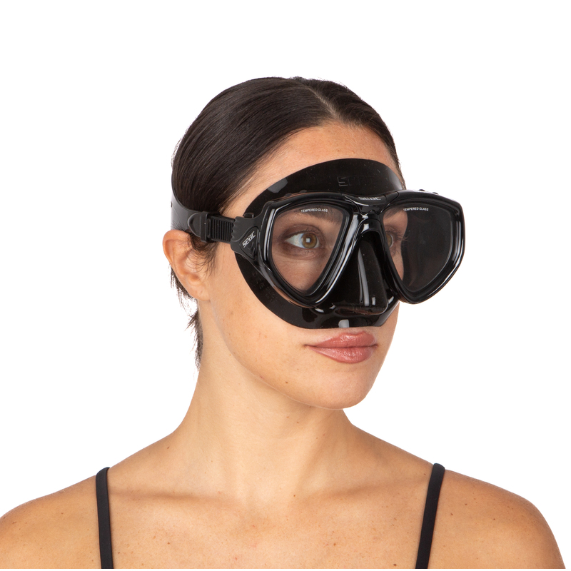 Niršanas un snorkelēšanas maska ​​One Black Sea