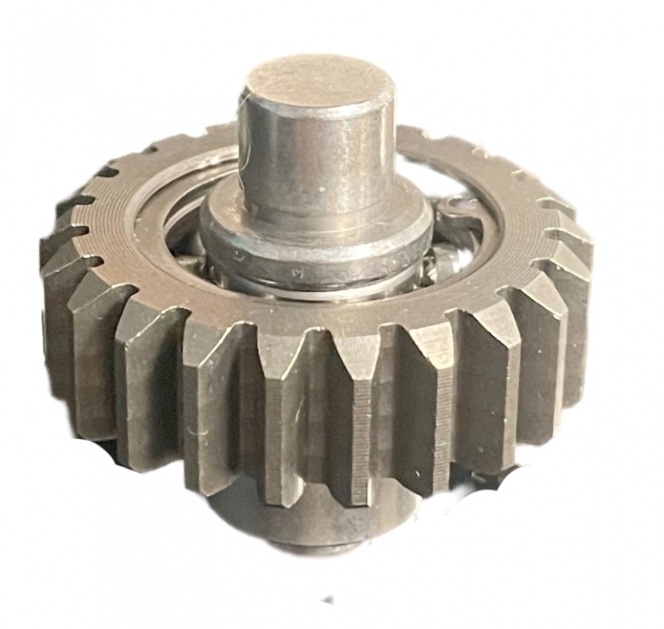 Idler shaft with gear